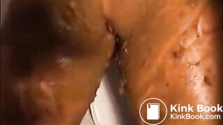 Girl shitting and smearing it all over her body