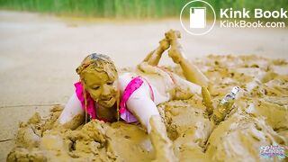 Orgasm in lake of mud