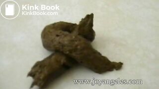 Pretty Blonde Pooping