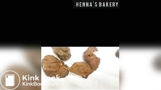 Beautiful big black ass gives creamy poop