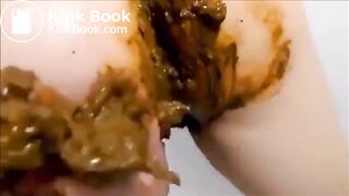 Milf smearing shit on her body masturbating fisting and squirting