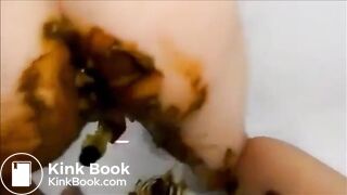 Milf smearing shit on her body masturbating fisting and squirting