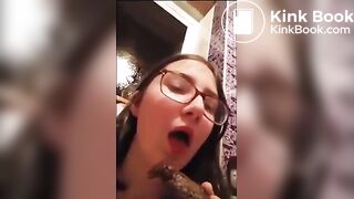 teen-girl-eating-her-shit