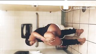 Beautiful ebony girl pooping