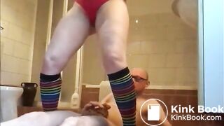 Amateur scat milf pooping on a cock while wearing red string