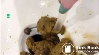 Sofia's Enema Squirt and Shit