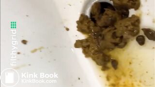 Sofia's Enema Squirt and Shit