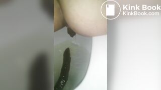 Teacher shitting on her break
