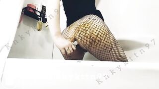 Pooping in fishnets!
