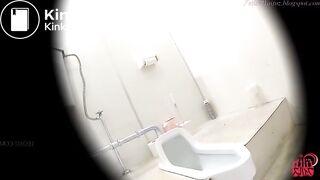 Smol Waifu (Haruka) Pooping 5