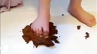 Bbw shitting and smearing it on her big breast and feet