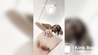 Trixie Fingers her asshole as she shits (Edit)