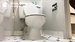 Lashayy drops a smelly shit