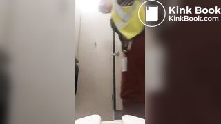 Peeing heavy and shaking my fat ass