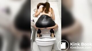 la jupe en cuir (1)