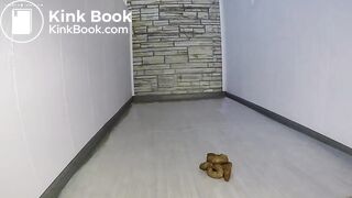 2 mature women shitting on floor - ThisVidcom