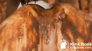Lesbian Scat Couple  1