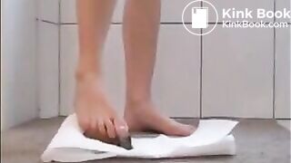 Girl shitting and put her feet on it