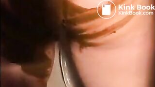 Woman shit diarrhea and smear it on her butt