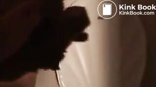 Woman shit diarrhea and smear it on her butt