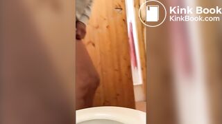 Annoymous black girls takes a shit