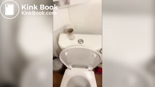 Annoymous black girls takes a shit