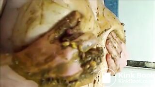 Big woman is smearing shit on her breast