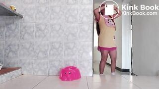 Sara Learns to go Potty