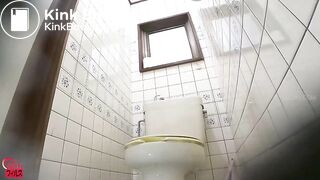 Bunny Waifu Pooping 1