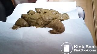 13_poopihe_floor_desperation