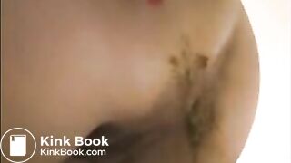 Milf is shoving her pulsating asshole with shit