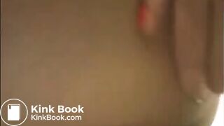 Milf is shoving her pulsating asshole with shit