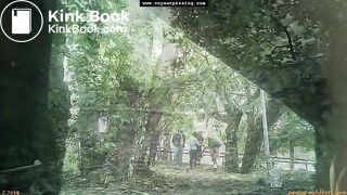 Girl_poops_in_street Danish