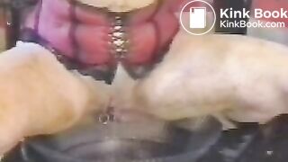 Chienne Mary enema torture