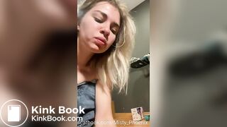 Misty Phoenix - Pooping in jeans and tasting