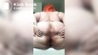 Big fat bum shits a load