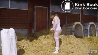 Green Wedding - Lyndra Lynn in cowshit