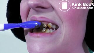 Teen Brushes Her Teeth With  feces
