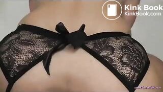 Sexy close-up pooping from beautiful big ass