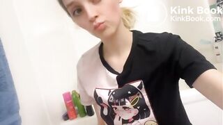 Masturbating With Scat