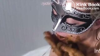 Professional Porn Star  Shit SCat chewer with dildo