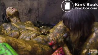 Manure Party Pit - Lesbian in cowshit