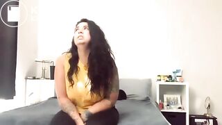 Drea Shits on the bed