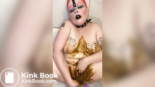 HUMILIATED SHIT PIG BREEDS CERVIX WITH SCAT