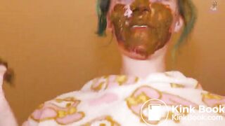 The first time ever i put scat in my hair!