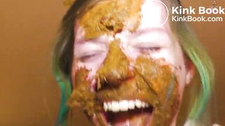 The first time ever i put scat in my hair!