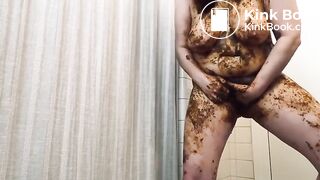 saggy boobs slut pooping her knickers and smearing shit