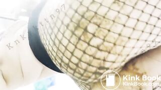 Pooping & Smearing in Fishnets
