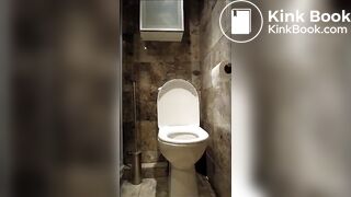 Unkown Blonde shits on toilet Lid