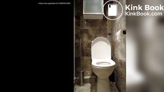 Unkown Blonde shits on toilet Lid